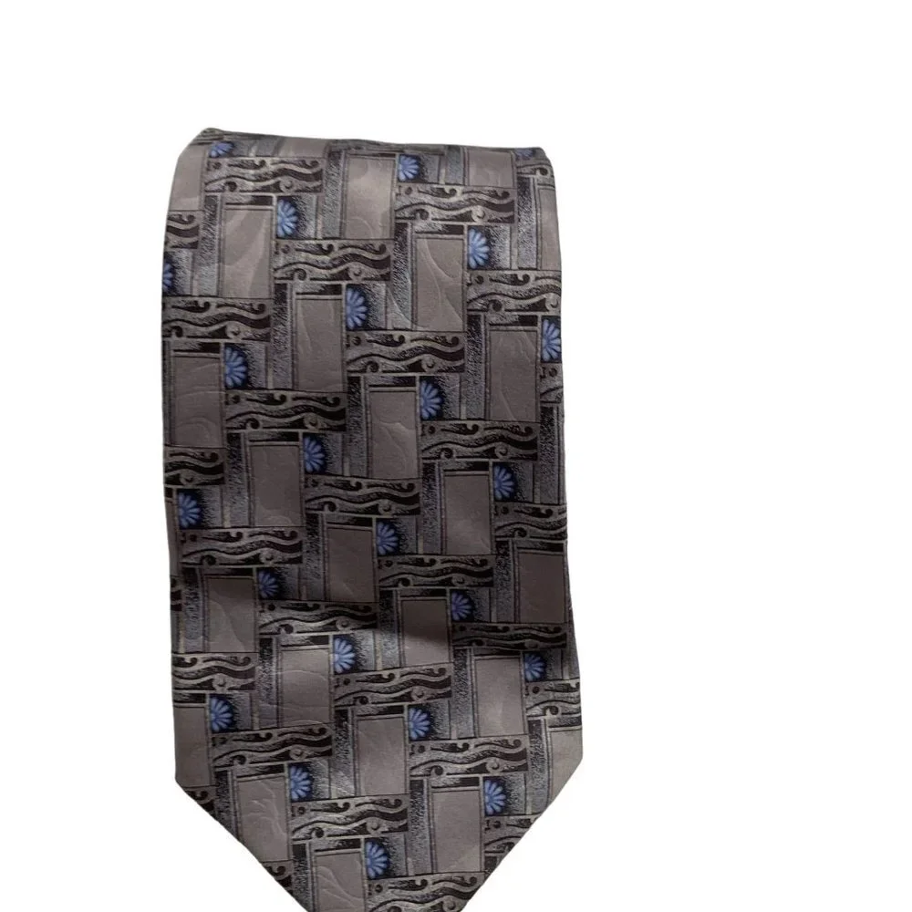 Lanvin Paris Mens Tie 100 silk Made in France Grey silver blue